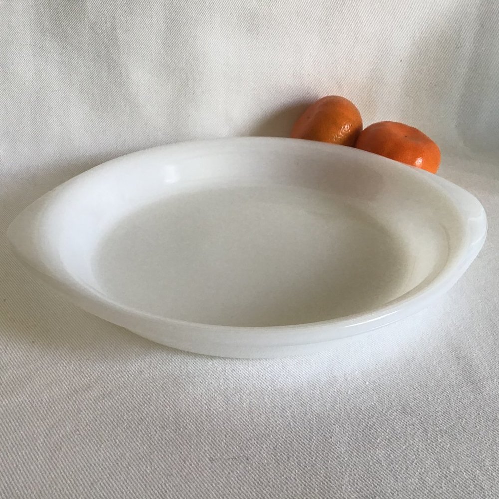 Glasbake Milk Glass Pie Plate / Dish  9.5” VTG